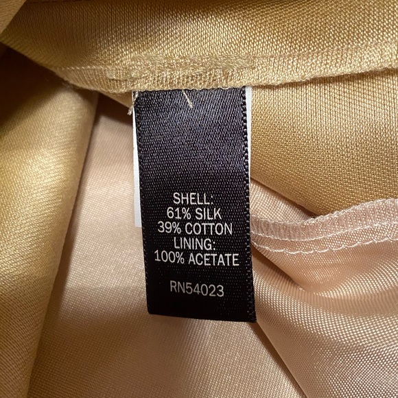 EUC BR Heritage Label Gold Short Skirt, Size 2 - Picture 4 of 4